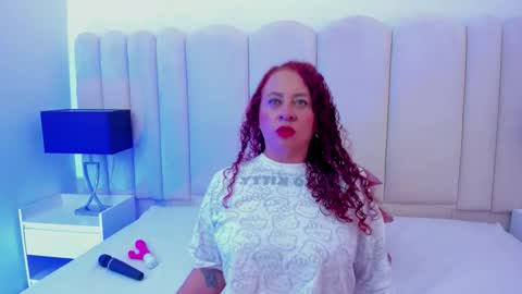 Channelfox  online show from December 22, 7:50 pm