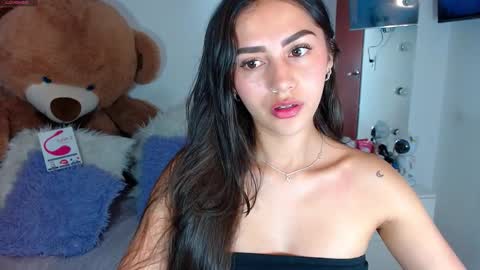 Isabella online show from January 10, 9:02 am