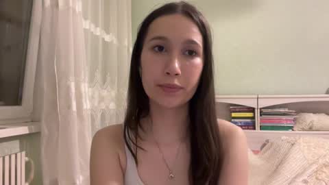 Scarlett online show from March 1, 4:50 pm