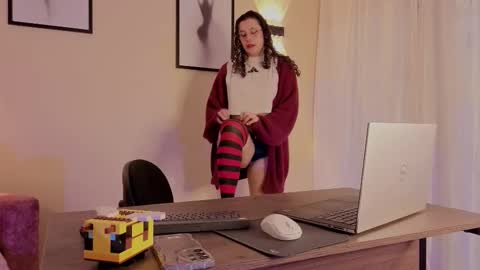 You honey online show from March 17, 12:09 pm