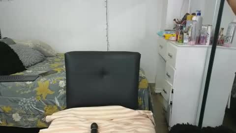 charlotte_027 online show from November 15, 5:52 am