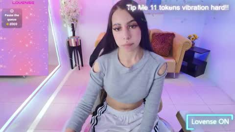 charlotte 18t online show from November 14, 8:20 pm