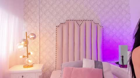   Charlotte  online show from January 5, 7:17 pm