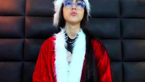  Charlotee  online show from December 25, 10:27 pm