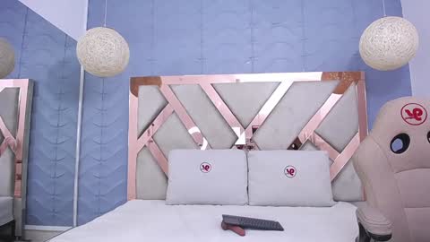 Charlotte colee online show from December 7, 2:13 pm