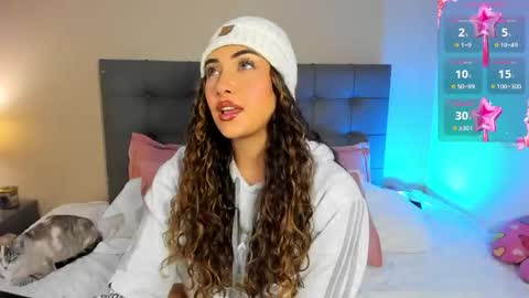 Charlotte james online show from September 20, 3:49 am