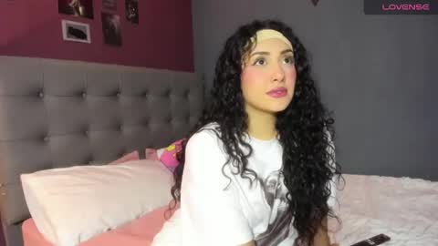 Charlotte james online show from June 1, 12:45 am