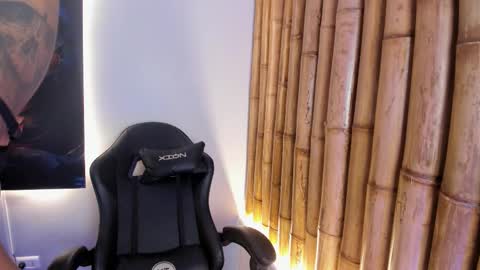 CHARLOTTE  online show from November 23, 5:36 pm