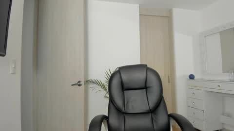 Yuli online show from May 16, 1:41 am