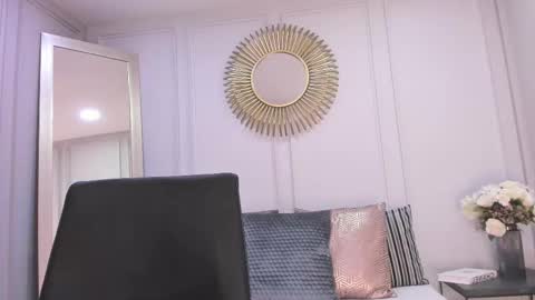 charlottebrownn_ online show from January 14, 4:39 am