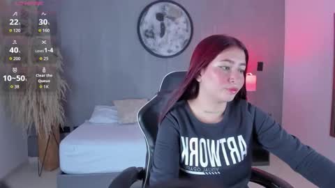 Charlottee online show from February 24, 2:11 am