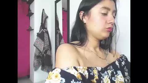 charlottekiss99 online show from December 14, 1:33 am