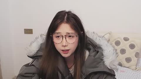 Charlotte online show from December 15, 2:33 pm