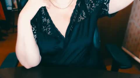 CharlotteXTasty online show from March 5, 11:38 am