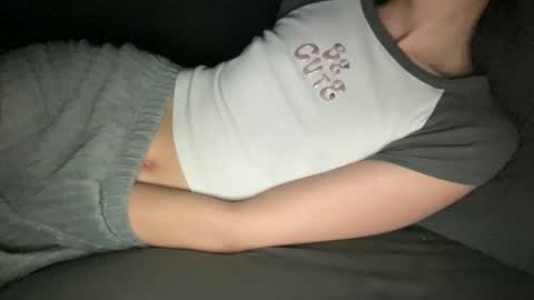 Vicky online show from February 1, 1:12 am