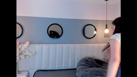 chelsea_bolton_ online show from March 17, 12:53 pm