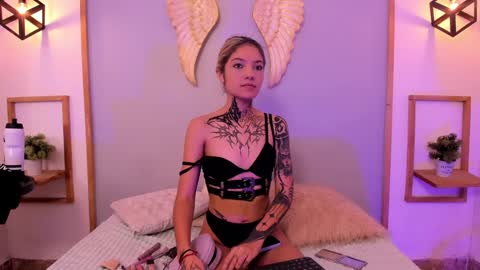 Chelsea  online show from December 17, 6:42 pm