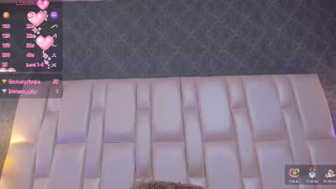 CHELSEYLEWIS online show from September 20, 12:10 am