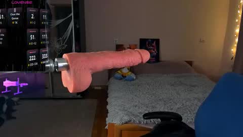 Emily online show from November 3, 4:44 pm