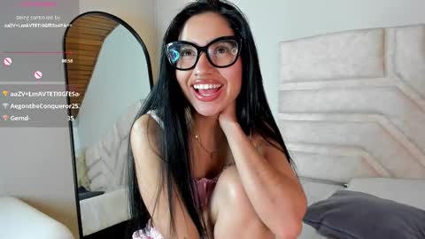 cherry_bunnyx online show from February 24, 5:17 am