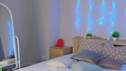 cherry_pr1ce online show from April 17, 12:24 am