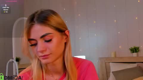 cherry_pr1ce online show from October 6, 12:05 am