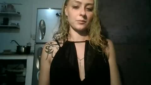 cherryblushxo online show from November 9, 3:02 am