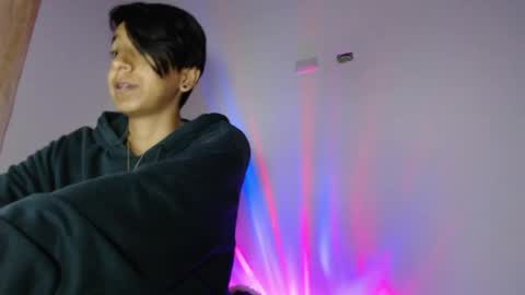 cherrybombsweet online show from April 15, 10:38 am