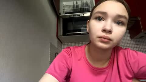 Lei online show from February 13, 7:43 am