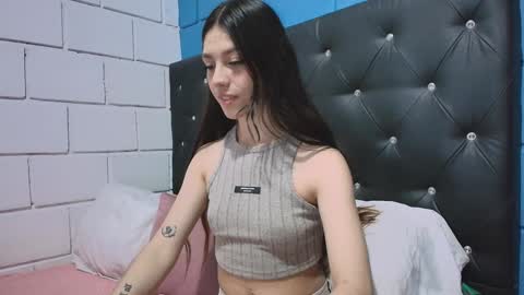 cheryelfox online show from December 27, 12:18 am