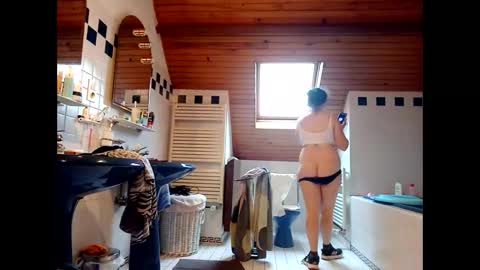 CherryMoon online show from January 9, 12:09 pm