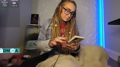 Chevi Blue online show from February 3, 5:50 pm