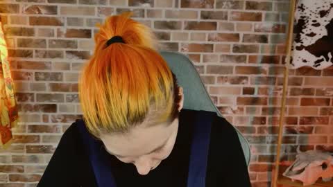 Bella online show from November 12, 9:07 am