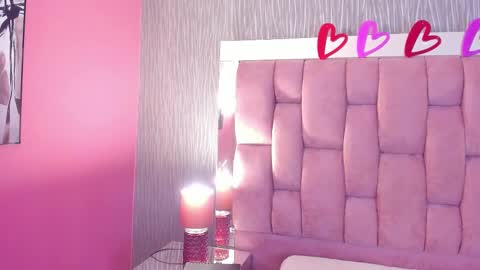 Chloe online show from October 3, 1:05 pm