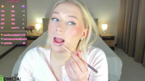 Chloe online show from January 7, 4:05 am