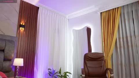 Chloe online show from March 21, 12:10 pm