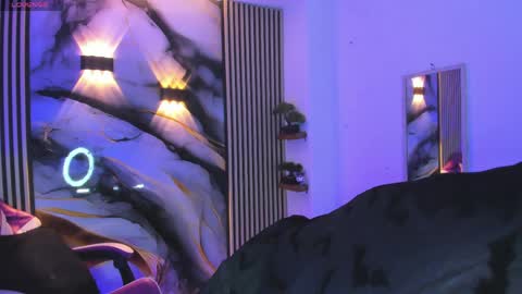 chloe_jacksonn online show from May 27, 12:32 am