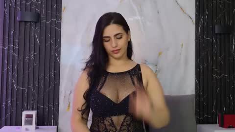 chloe online show from February 19, 8:40 pm