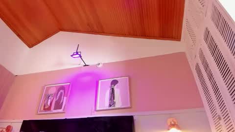   online show from September 16, 7:11 pm