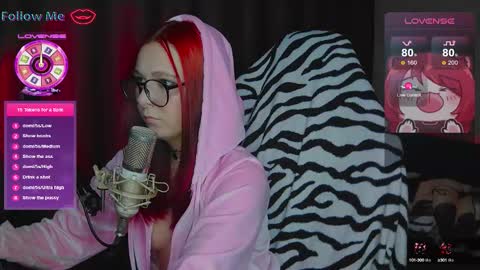 Chloe online show from October 3, 4:01 pm