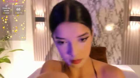 chloemasonn online show from October 10, 11:37 am