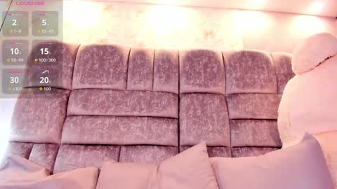 Chloe  online show from September 19, 10:31 pm