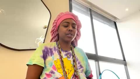 ChocolateCakeQueen online show from March 1, 4:54 pm