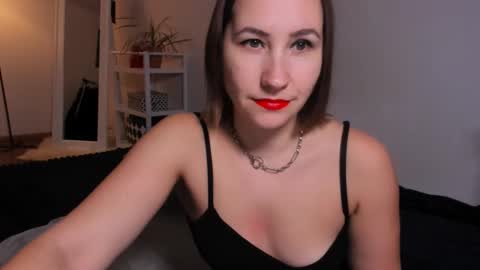 christina rosse online show from November 18, 10:05 am