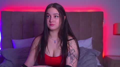 Christina online show from February 8, 6:33 pm