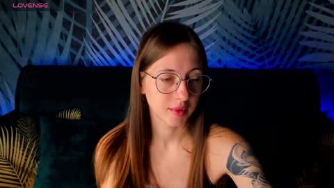 ChristyCrayme online show from November 21, 10:56 pm