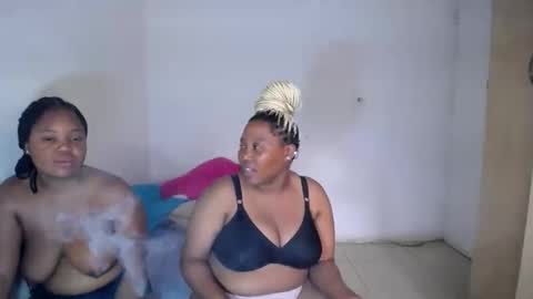 chubbybellax online show from March 26, 12:51 pm