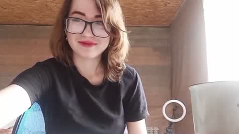 Olivia online show from June 26, 10:49 am
