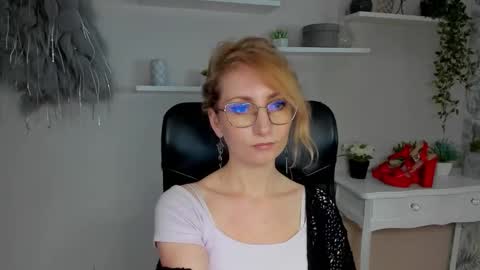 Cinderella online show from February 25, 6:56 am