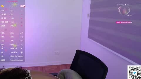 Emma online show from November 10, 1:22 am